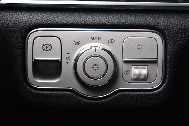 Used 2021 Mercedes-Benz GLE 350 4MATIC image 26
