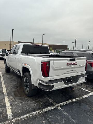 Used 2025 GMC Sierra 2500 Denali w/ Denali Reserve Package AWD/4WD image 2