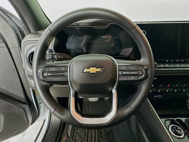 Used 2023 Chevrolet Colorado LT w/ LT Convenience Package AWD/4WD image 16