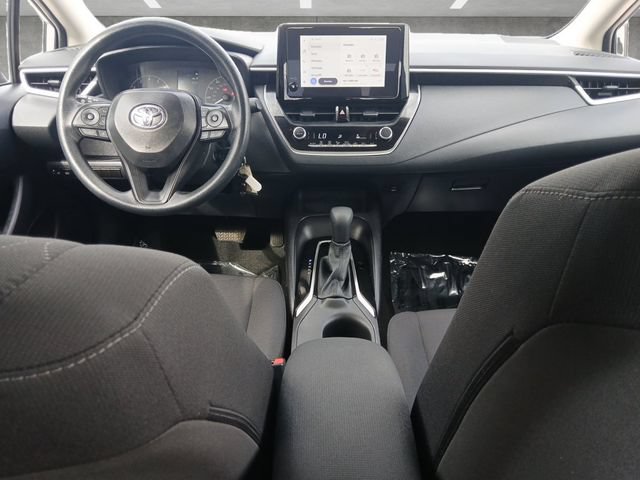 Used 2025 Toyota Corolla LE FWD image 21