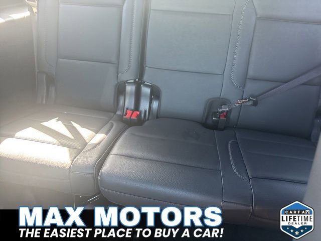 Used 2025 GMC Yukon XL Denali AWD/4WD image 14