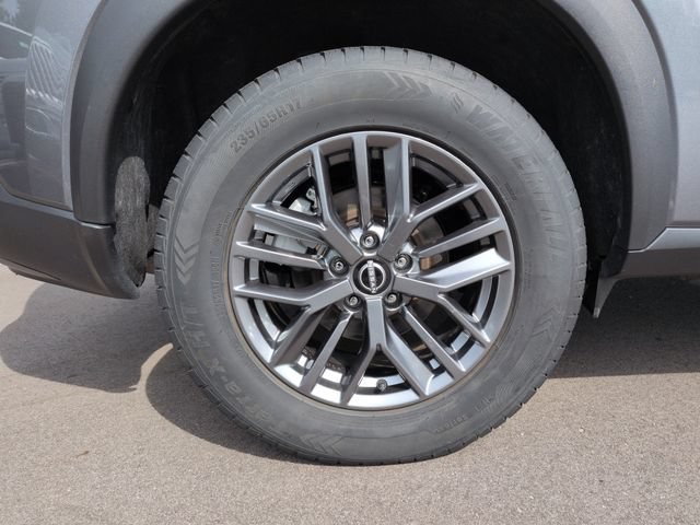 Used 2023 Nissan Rogue S AWD/4WD image 12