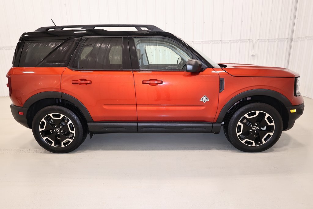 Certified 2022 Ford Bronco Sport Outer Banks w/ Tech Package image 2