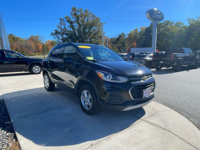 Used 2017 Chevrolet Trax LT AWD/4WD image 1
