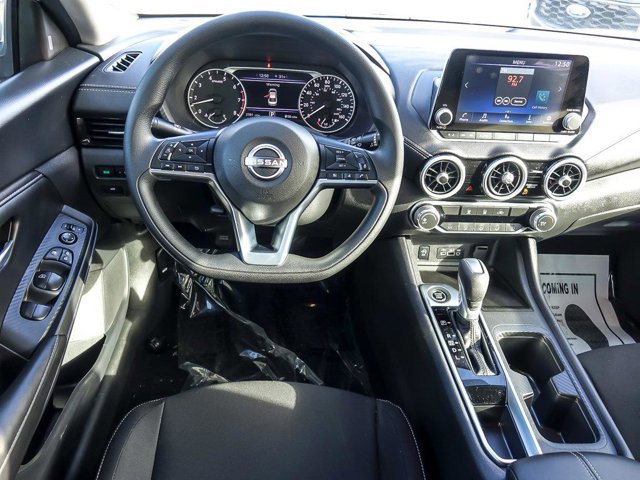 Used 2025 Nissan Sentra SV image 16