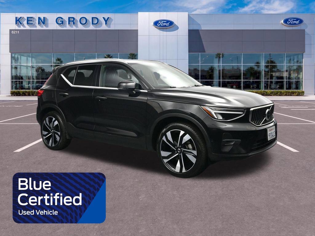 Used 2025 Volvo XC40 B5 Plus AWD/4WD 360° Tour