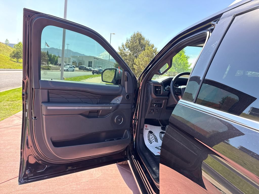 Certified 2024 Ford Expedition Max Platinum AWD/4WD image 11