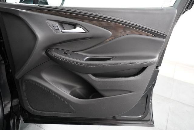 Used 2019 Buick Envision Essence AWD/4WD image 25