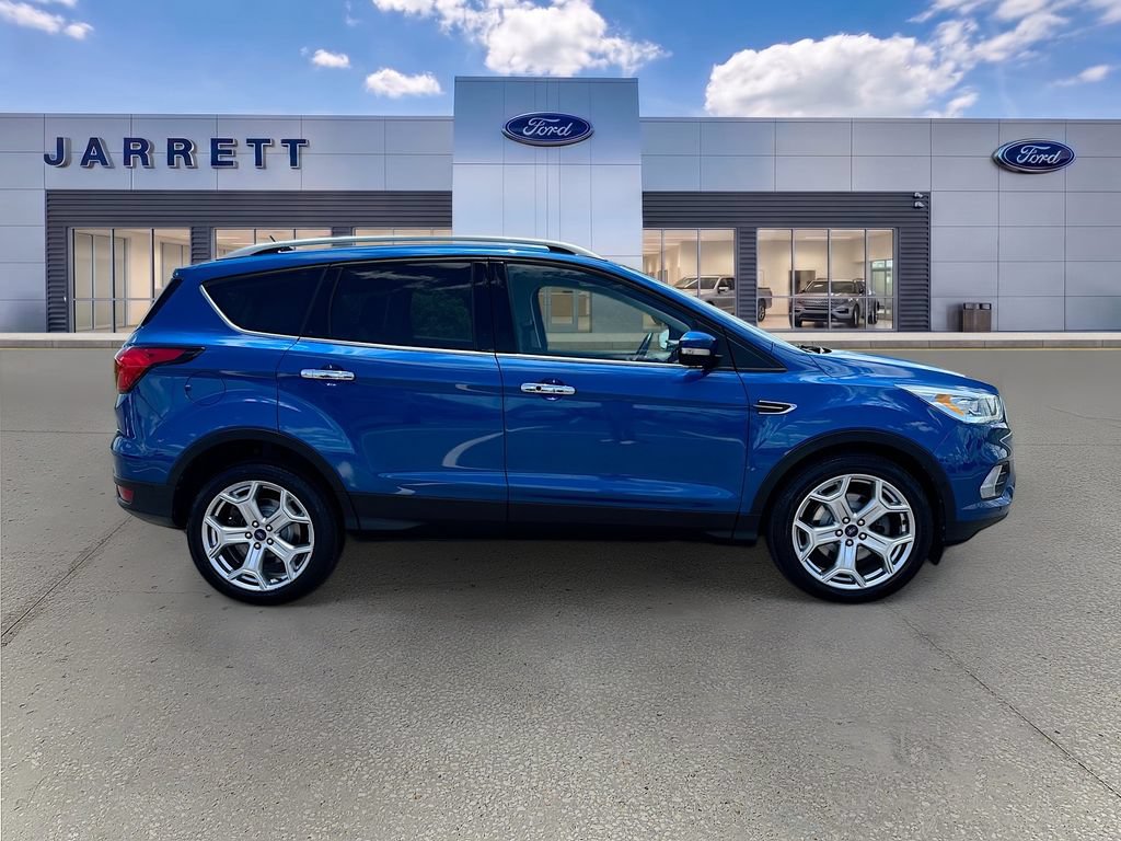 Certified 2019 Ford Escape Titanium FWD image 8