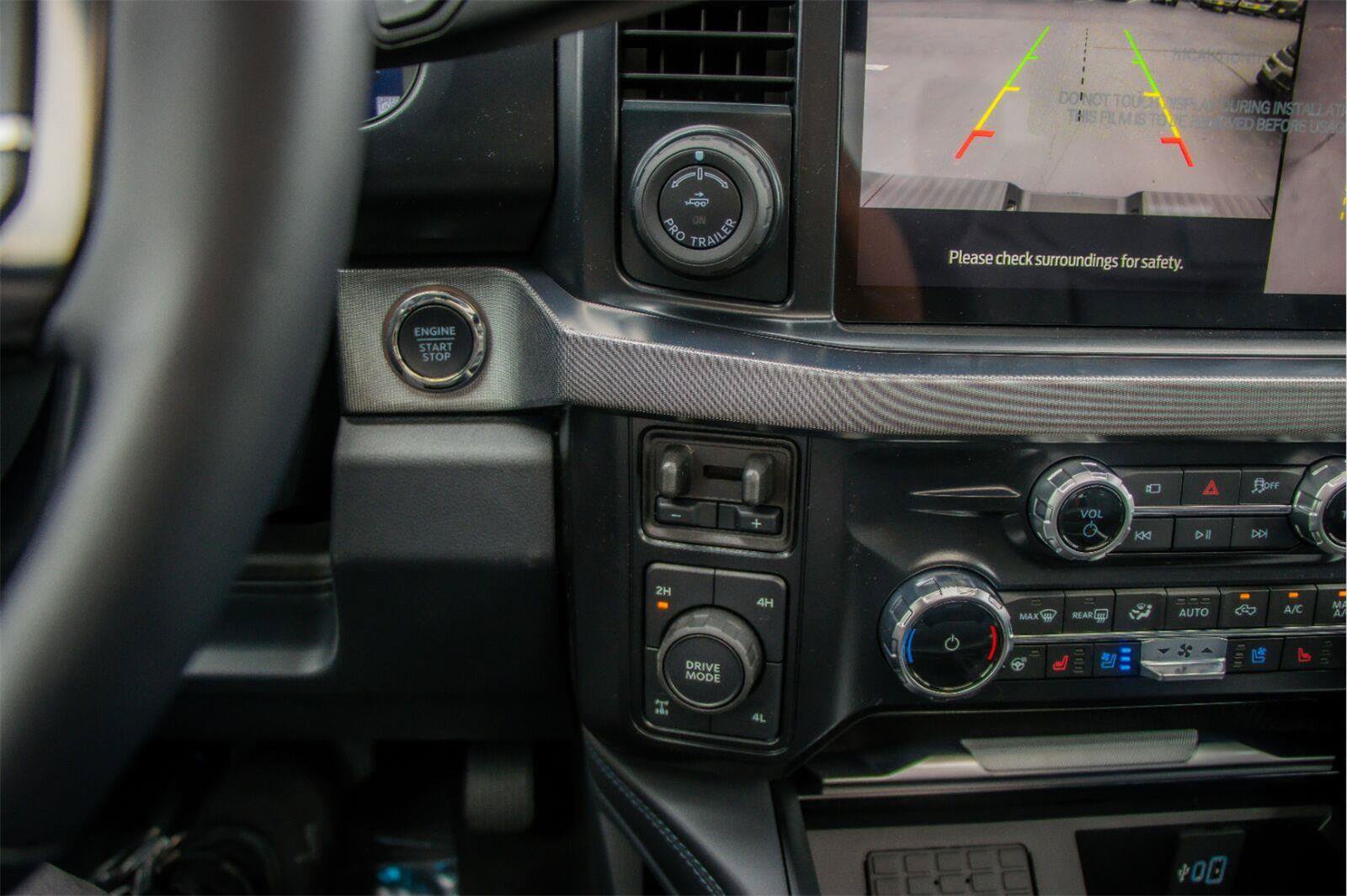 Certified 2025 Ford F250 Platinum AWD/4WD image 19