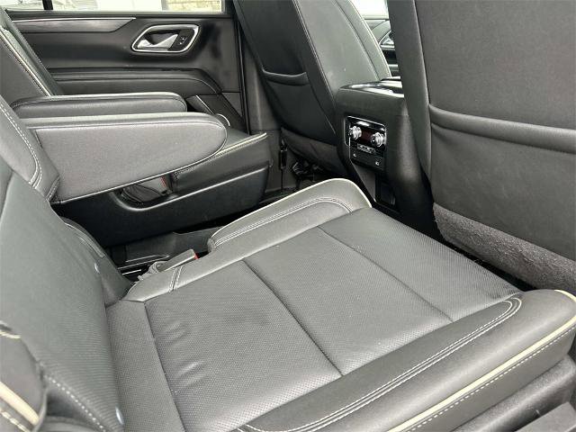 Used 2024 GMC Yukon SLT image 17