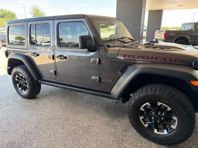 Used 2025 Jeep Wrangler Unlimited Rubicon AWD/4WD image 5