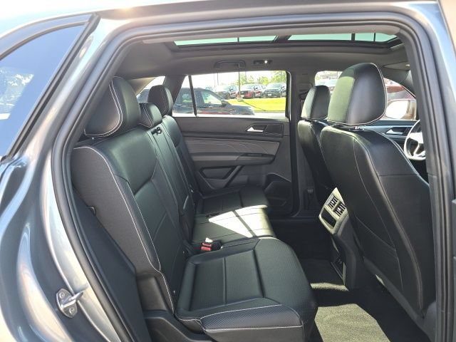 Used 2023 Volkswagen Atlas Cross Sport SE w/ Panoramic Sunroof Package AWD/4WD image 17