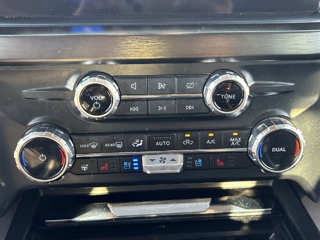 Certified 2023 Ford F250 Lariat w/ Lariat Ultimate Package AWD/4WD image 27