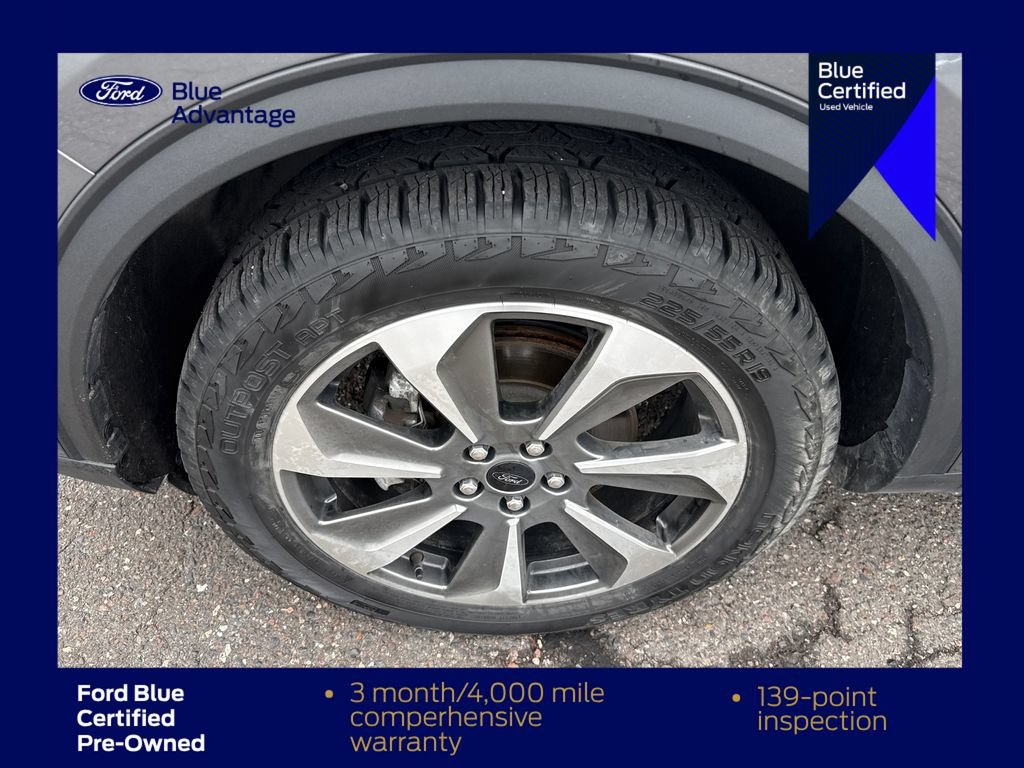 Certified 2024 Ford Escape Platinum AWD/4WD image 11