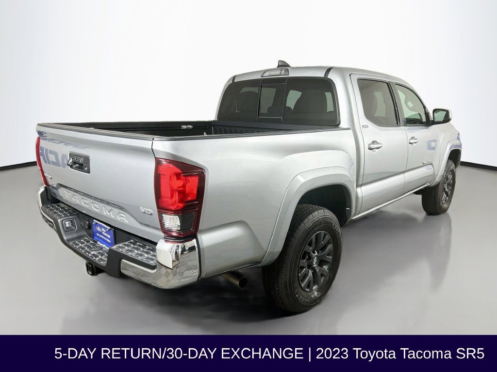 Used 2023 Toyota Tacoma SR5 AWD/4WD image 8
