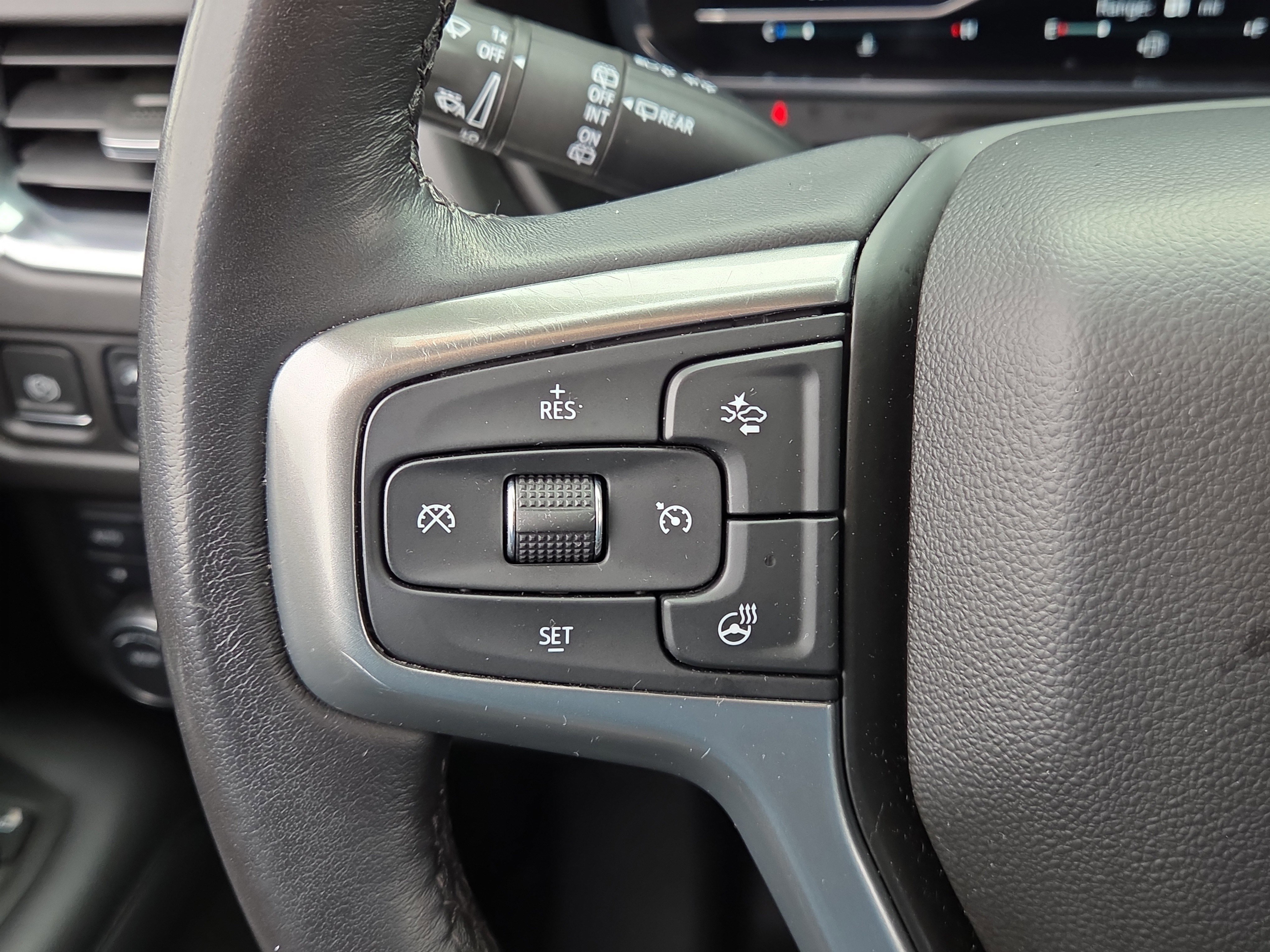 Used 2022 Chevrolet Tahoe Z71 w/ Luxury Package image 21