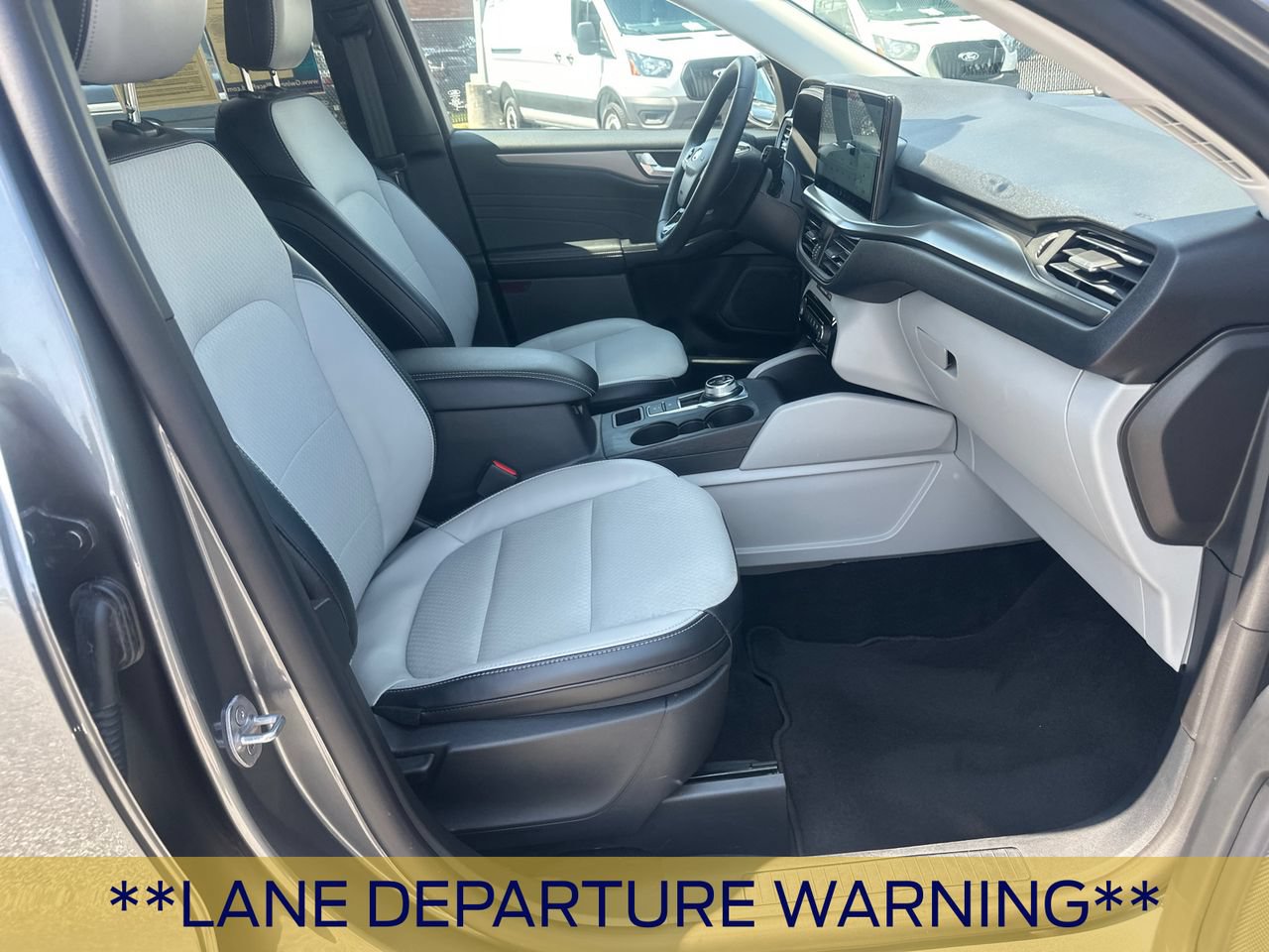 Certified 2025 Ford Escape SE FWD image 15