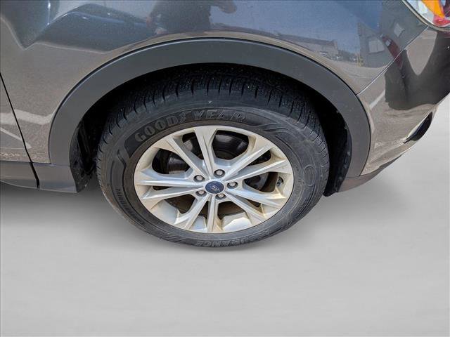 Certified 2017 Ford Escape SE w/ SE Cold Weather Package FWD image 6