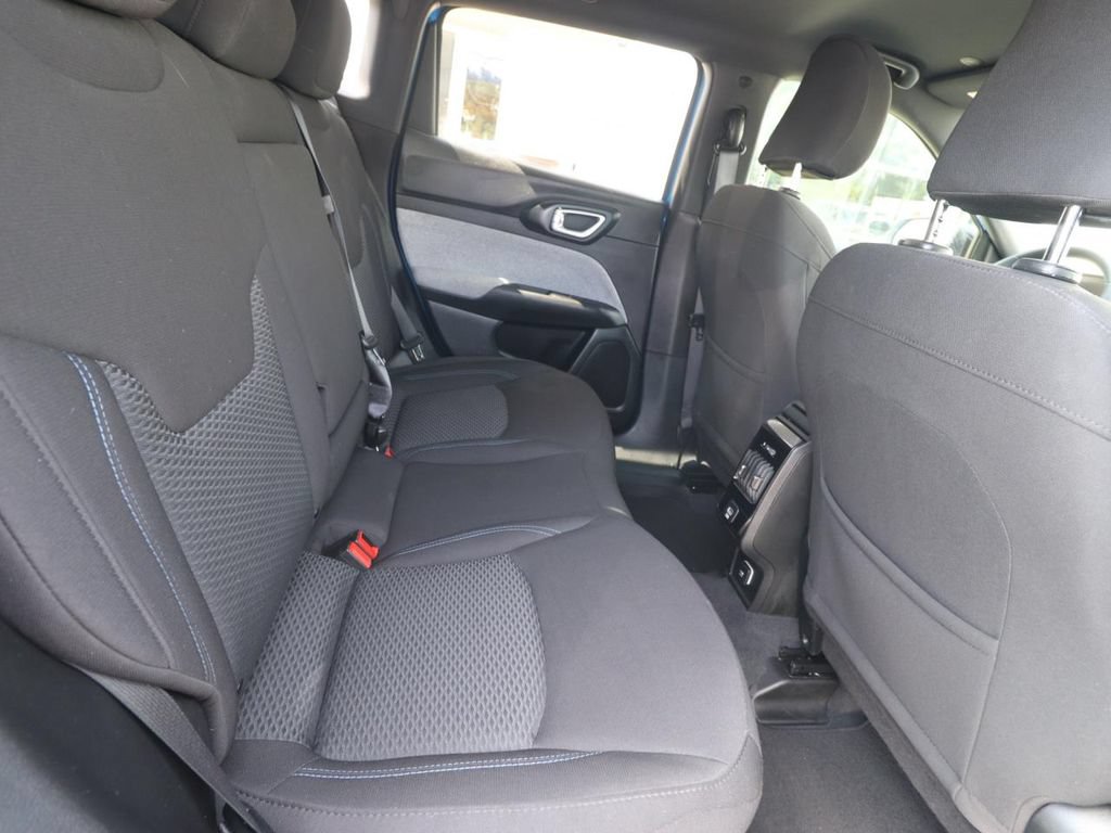 Used 2025 Jeep Compass Sport w/ Mopar Graphics Package AWD/4WD image 24
