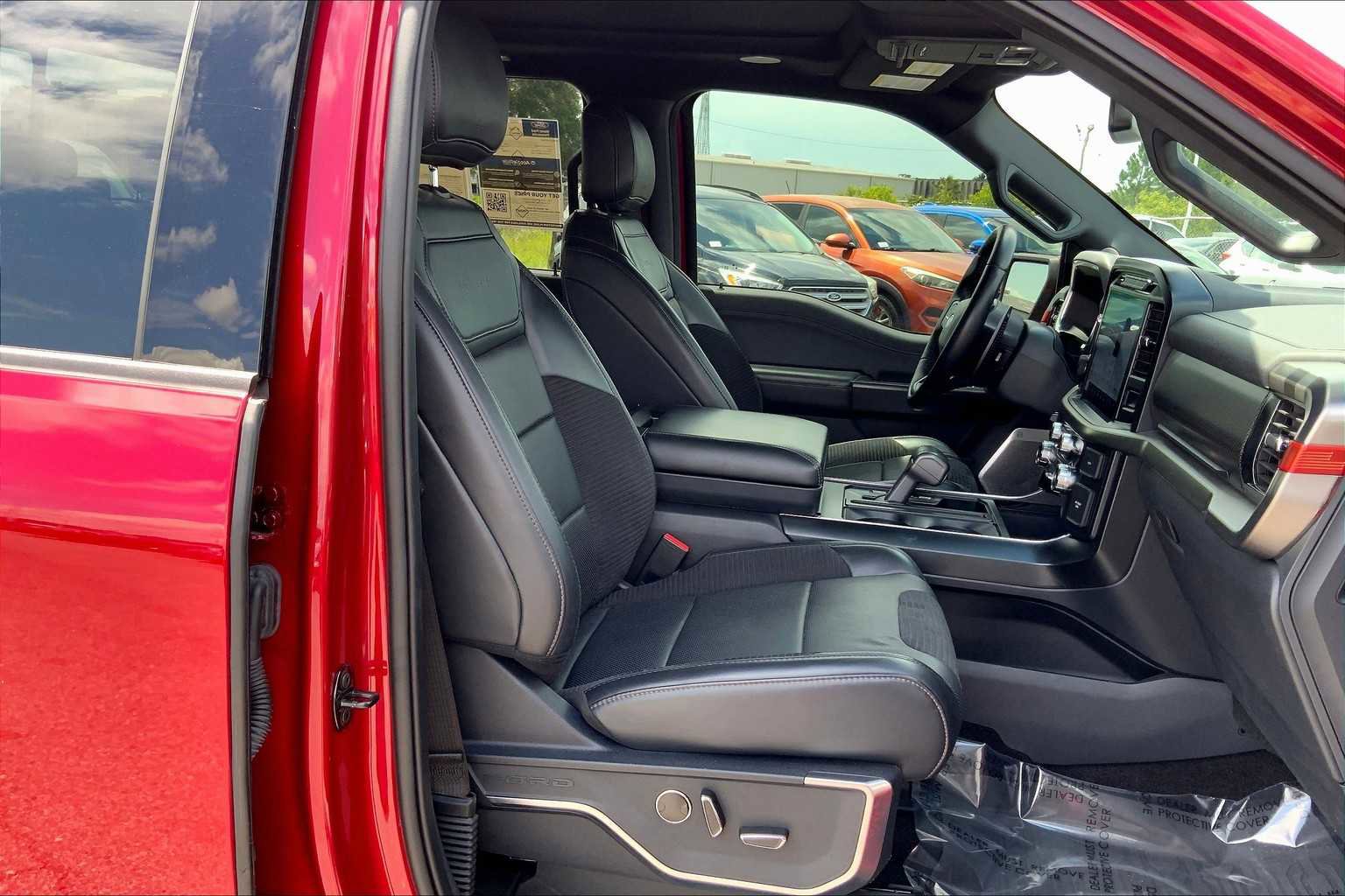 Certified 2022 Ford F150 Raptor w/ Equipment Group 801A High image 9