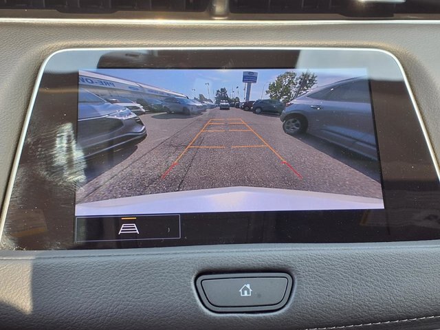 Used 2023 Cadillac XT4 Premium Luxury w/ Technology Package AWD/4WD image 11