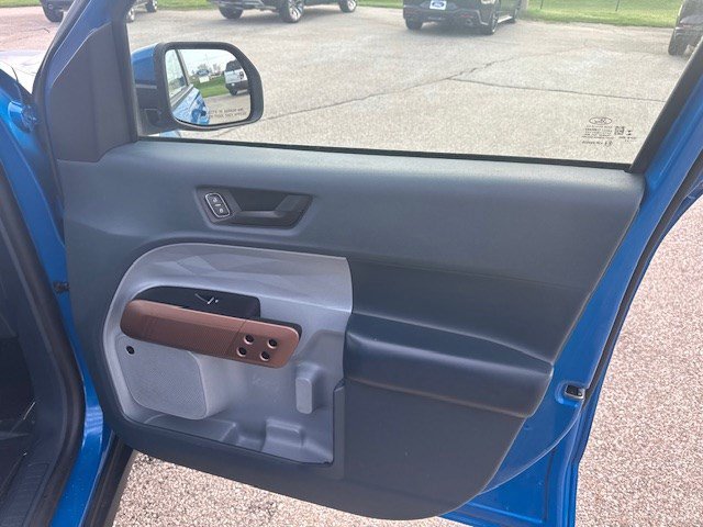 Certified 2022 Ford Maverick Lariat w/ Lariat Luxury Package AWD/4WD image 39