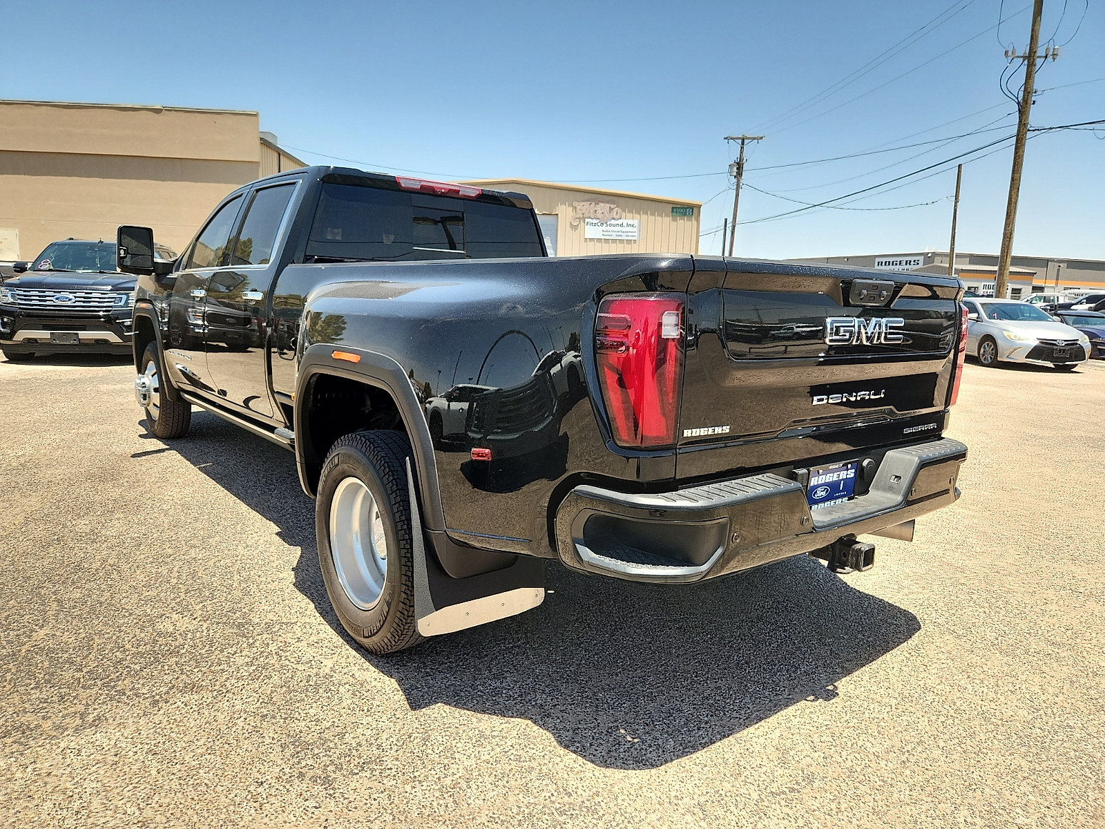Used 2024 GMC Sierra 3500 Denali Ultimate AWD/4WD image 5
