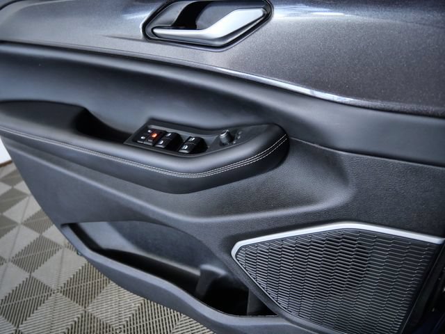 Used 2022 Jeep Grand Cherokee L Laredo w/ Luxury Tech Group I AWD/4WD image 28