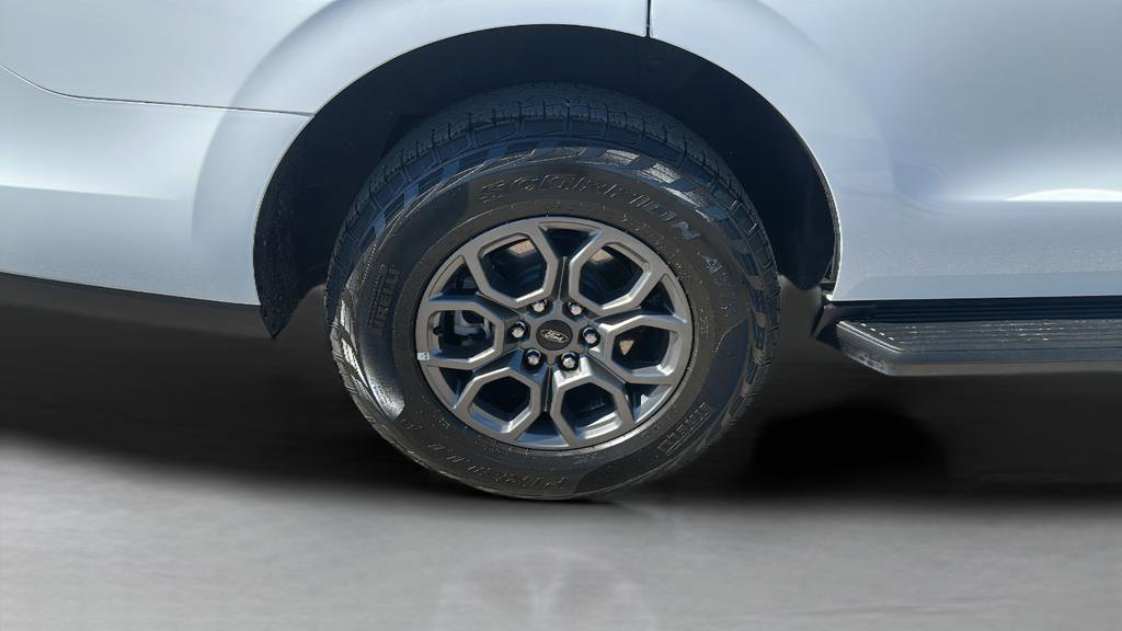 Certified 2025 Ford Expedition Active AWD/4WD image 21