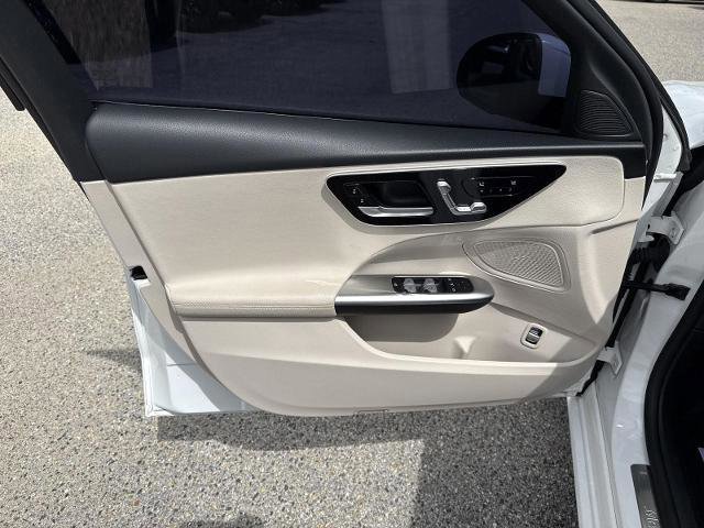 Used 2024 Mercedes-Benz C 300 Sedan image 25