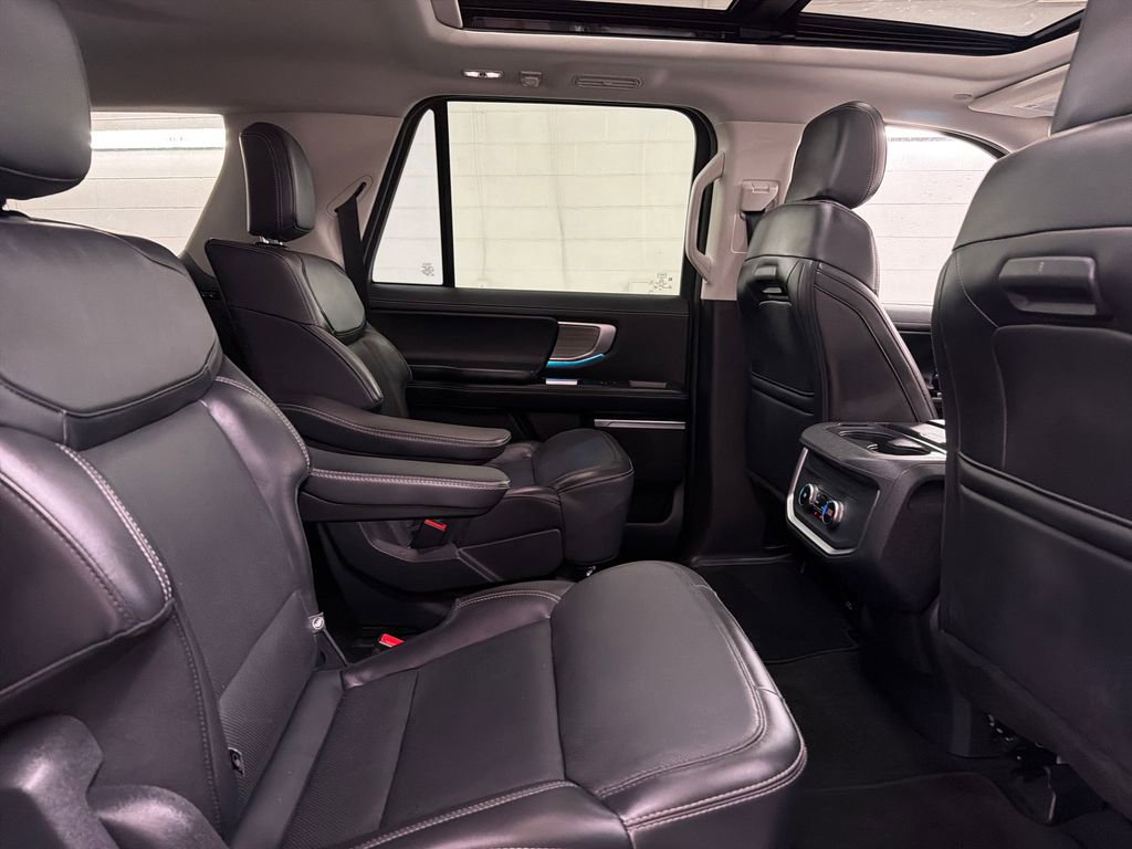 Certified 2025 Ford Expedition Max Platinum AWD/4WD image 33