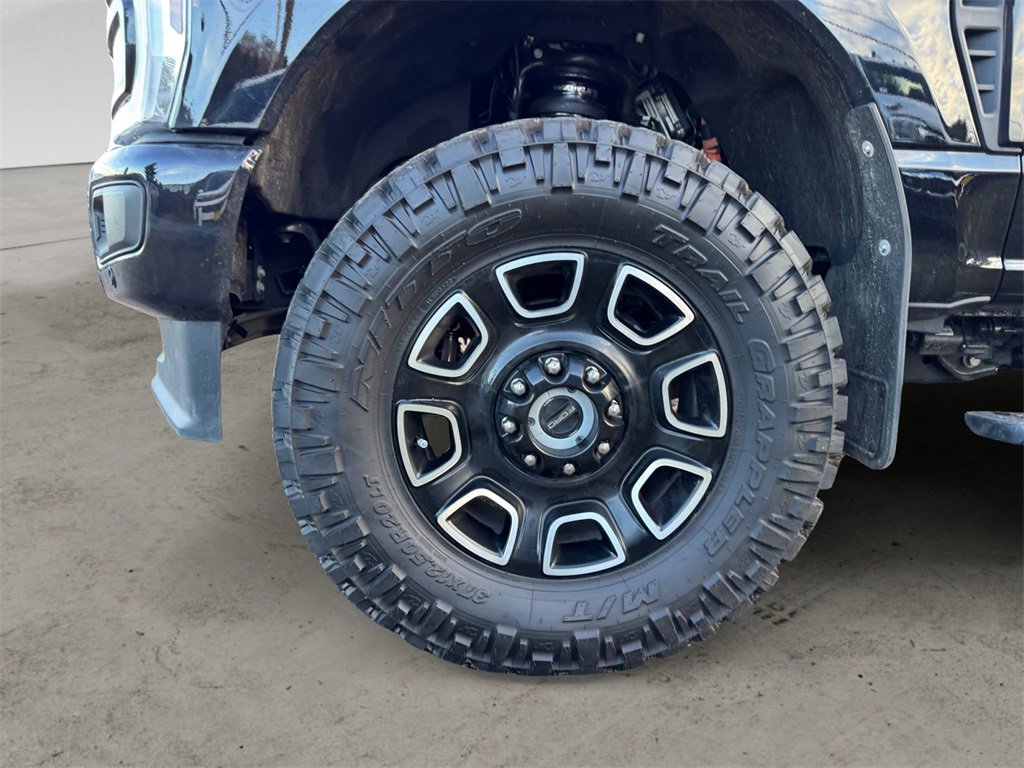 Certified 2025 Ford F350 Platinum image 14