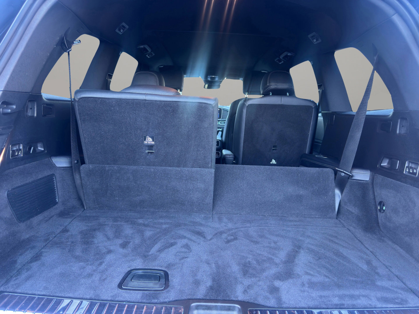 Used 2024 Mercedes-Benz GLS 450 4MATIC image 17