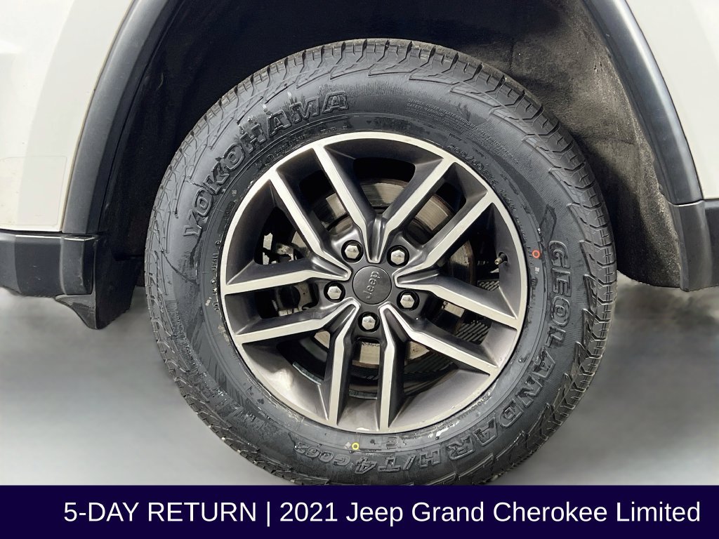 Used 2021 Jeep Grand Cherokee Limited AWD/4WD image 36