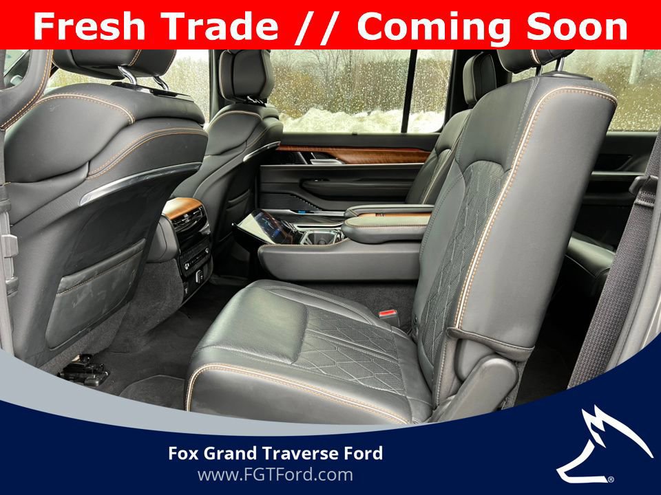 Used 2024 Jeep Grand Wagoneer L Series III image 9