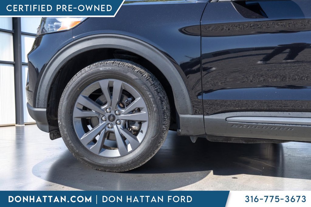 Certified 2023 Ford Explorer XLT w/ Equipment Group 202A AWD/4WD image 33