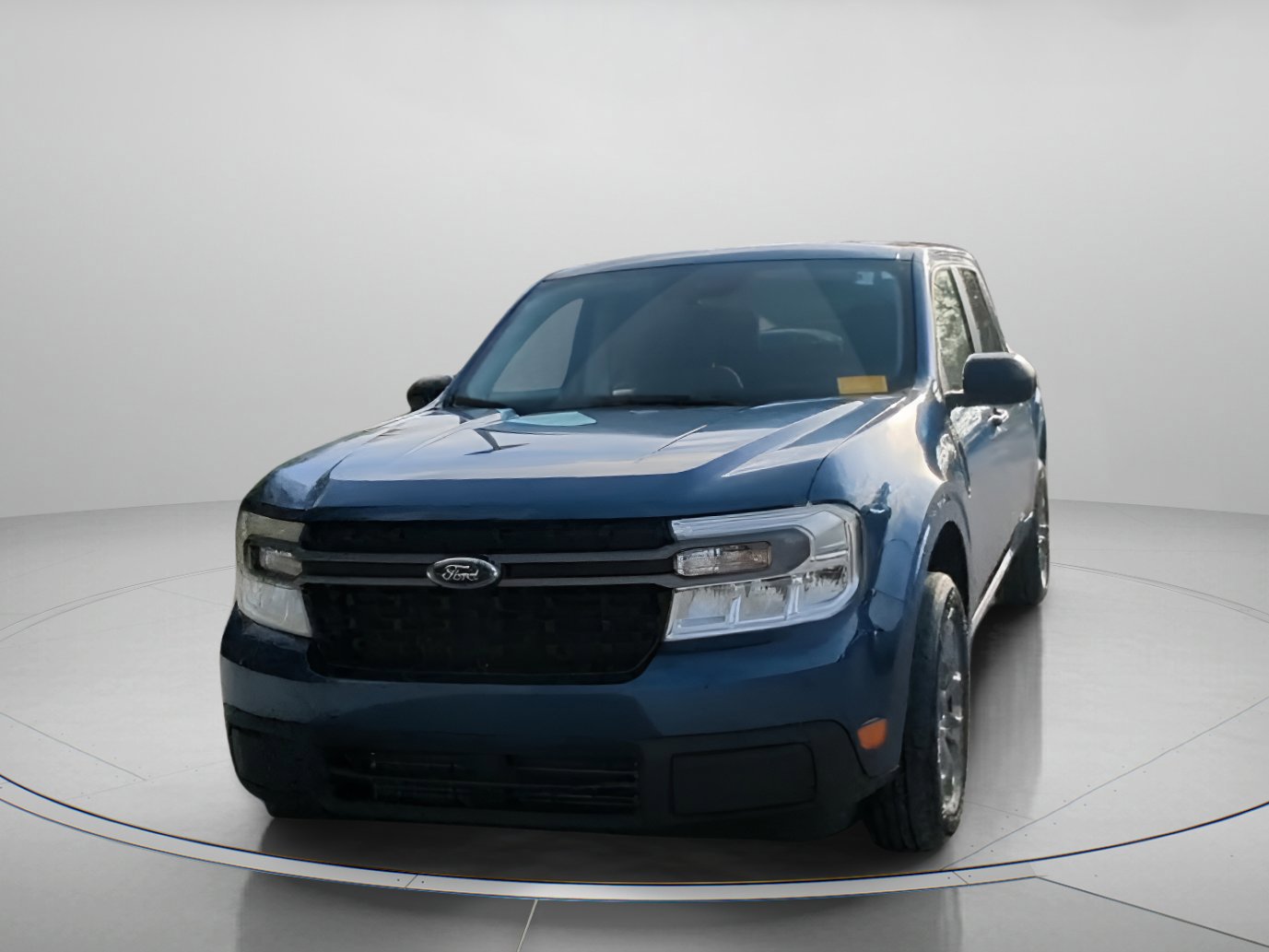 Certified 2024 Ford Maverick XLT image 2