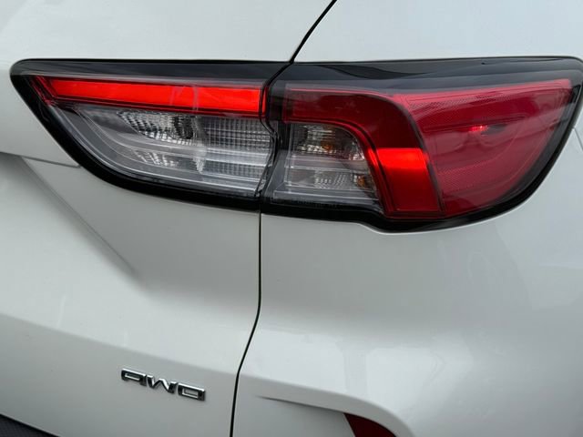 Certified 2022 Ford Escape SEL image 30