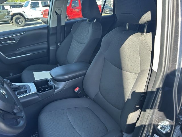 Used 2024 Toyota RAV4 XLE image 10