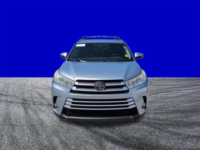 Used 2018 Toyota Highlander XLE AWD/4WD image 9