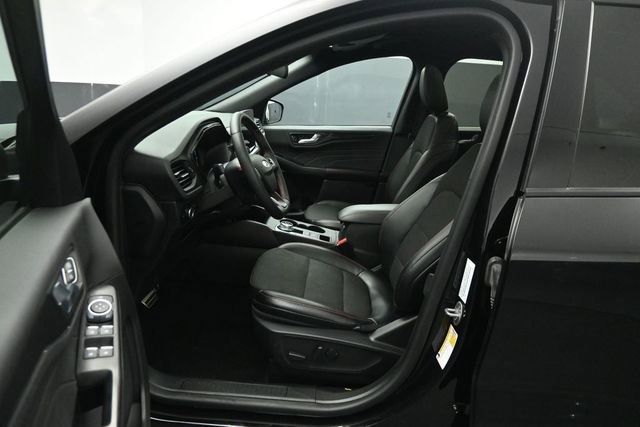 Certified 2024 Ford Escape ST-Line w/ Tech Pack #1 AWD/4WD image 10