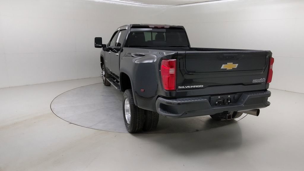 Used 2022 Chevrolet Silverado 3500 High Country image 17
