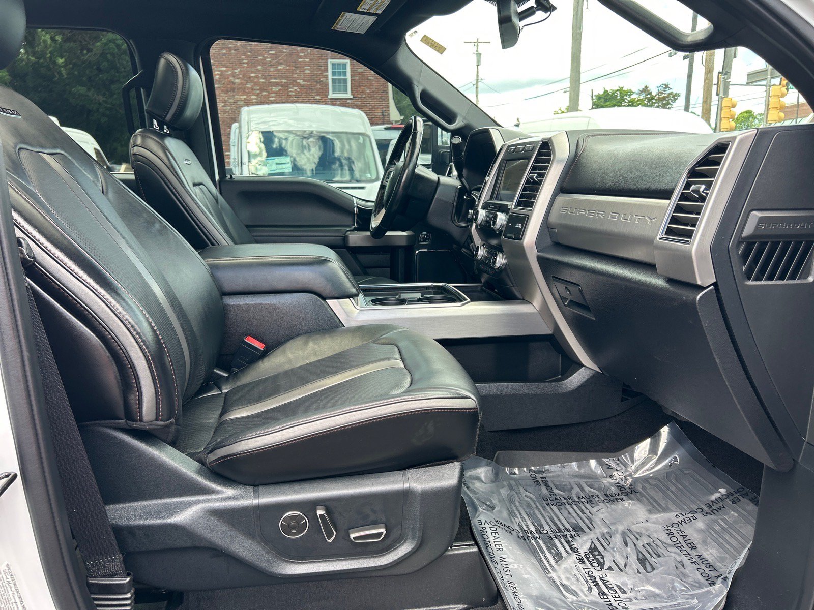 Certified 2020 Ford F350 Platinum w/ FX4 Off-Road Package AWD/4WD image 20