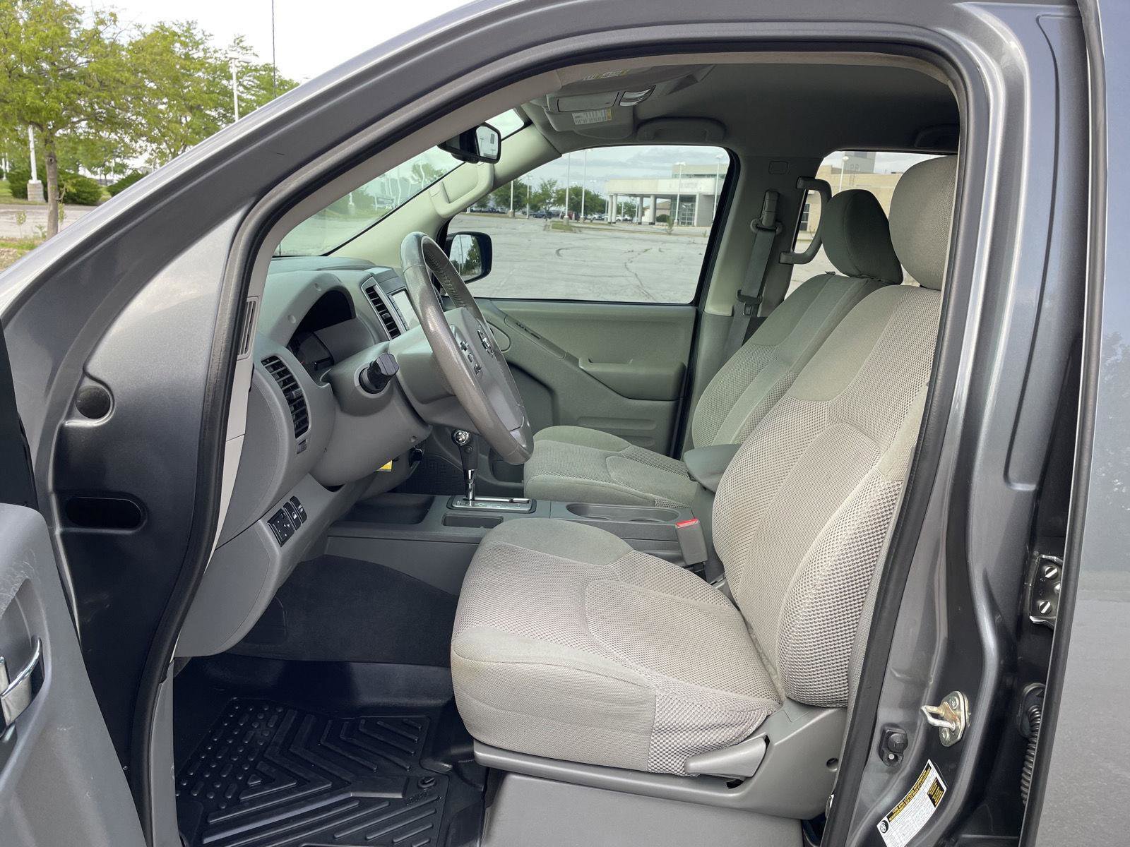 Used 2019 Nissan Frontier SV w/ Value Truck Package AWD/4WD image 17