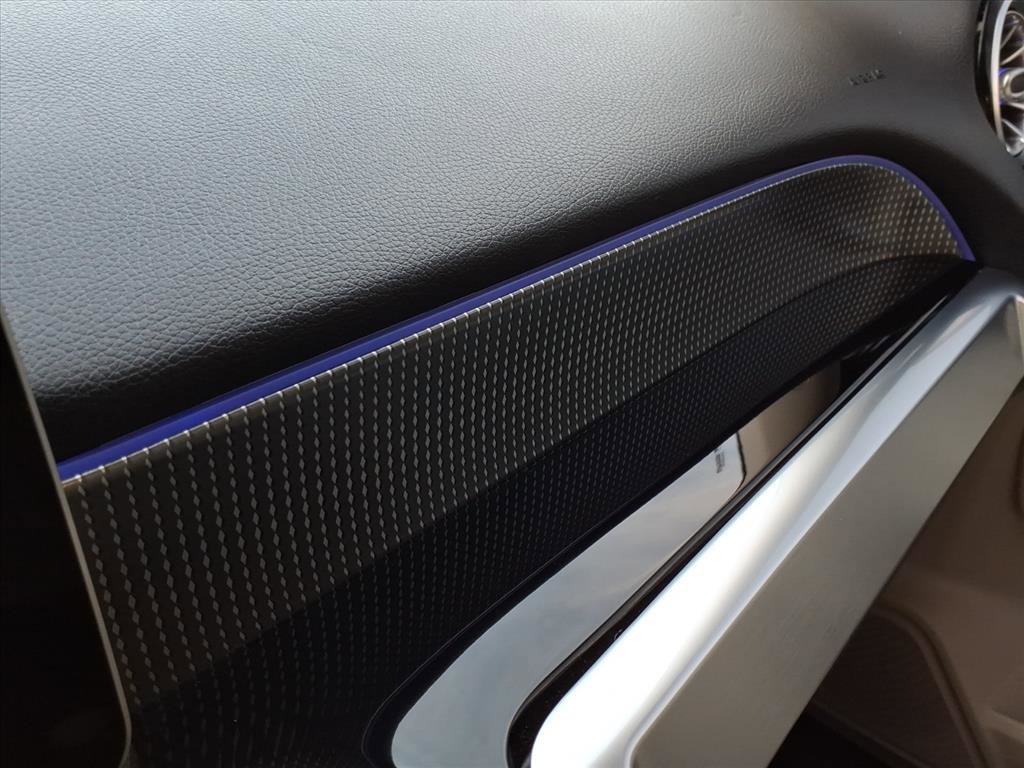 Used 2020 Mercedes-Benz GLB 250 image 25