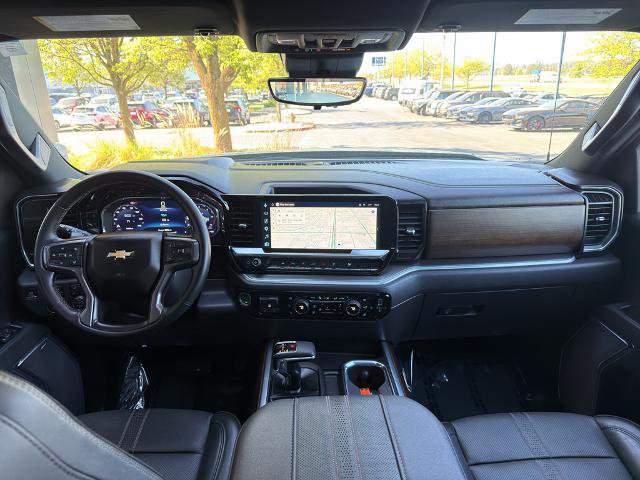 Used 2025 Chevrolet Silverado 1500 High Country w/ Technology Package AWD/4WD image 37