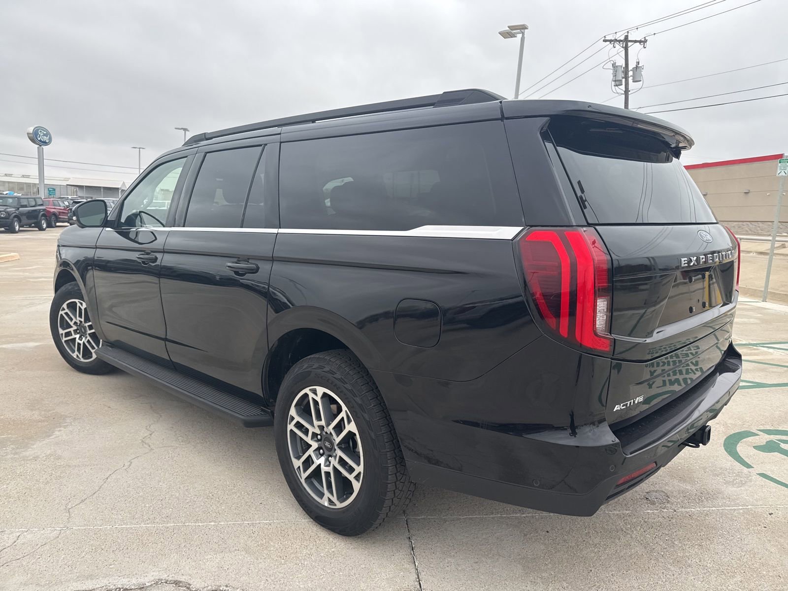 Certified 2025 Ford Expedition Max Active image 5