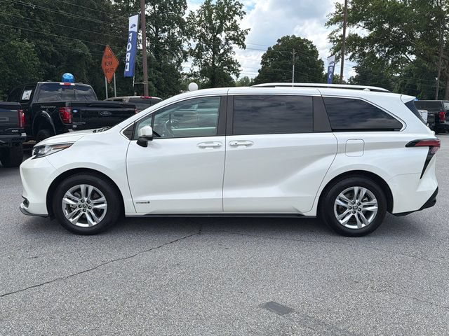 Used 2021 Toyota Sienna Limited FWD image 4