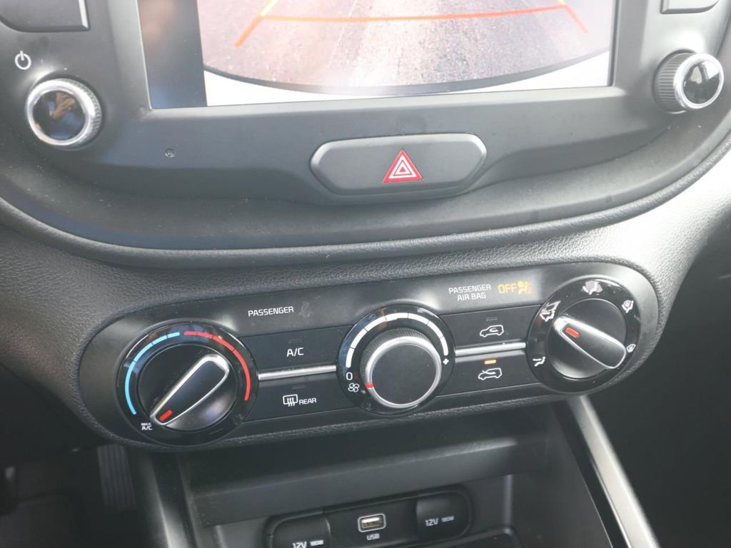 Used 2025 Kia Soul LX w/ LX Technology Package image 20